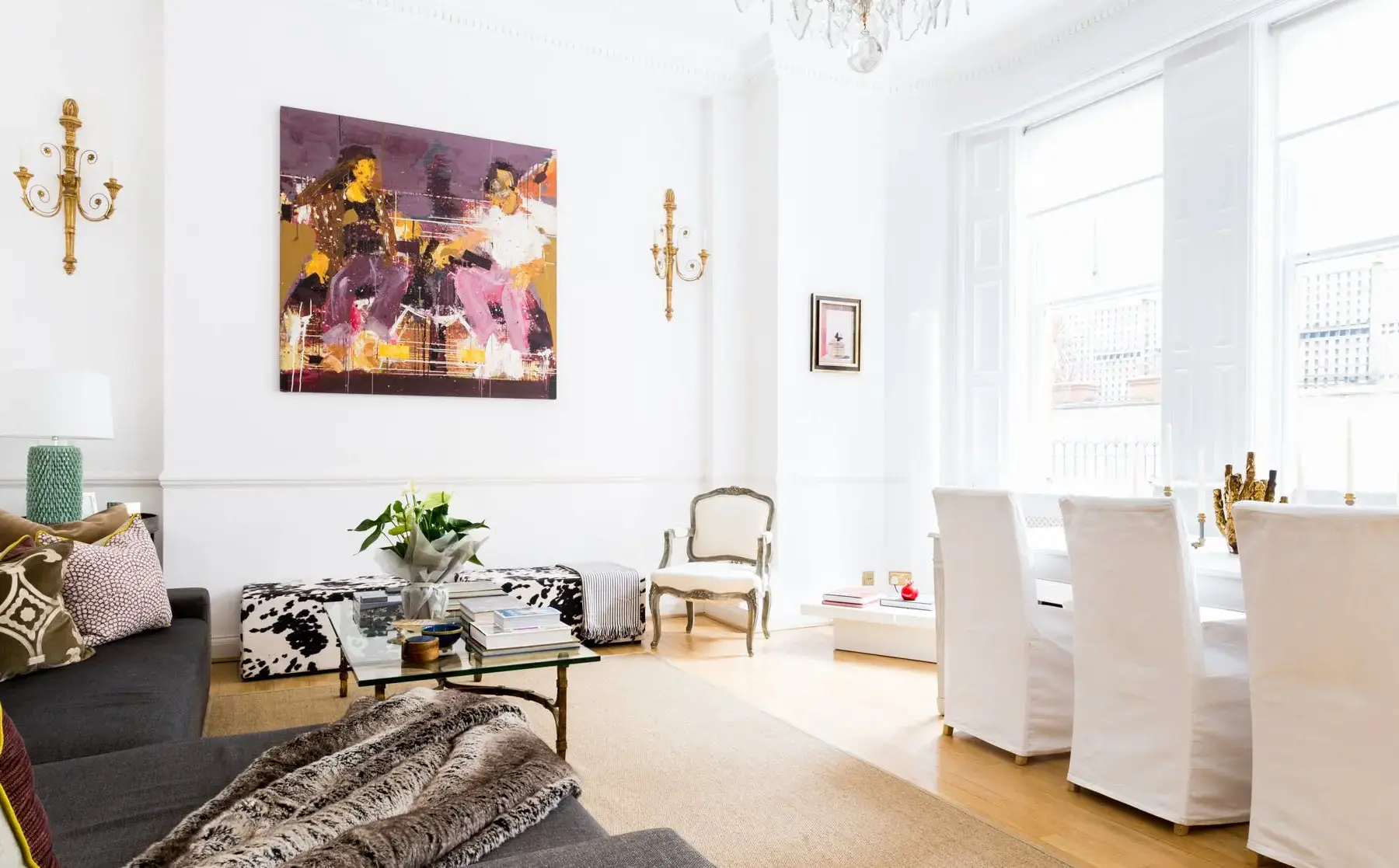 Chic & Antique Mayfair Haven in Mayfair